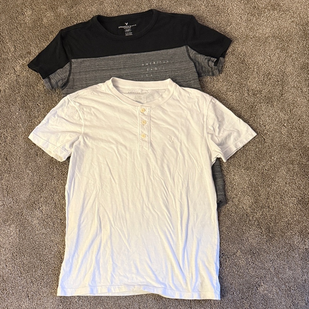 American Eagle Outfitters Black and White Short Sleeve Tees